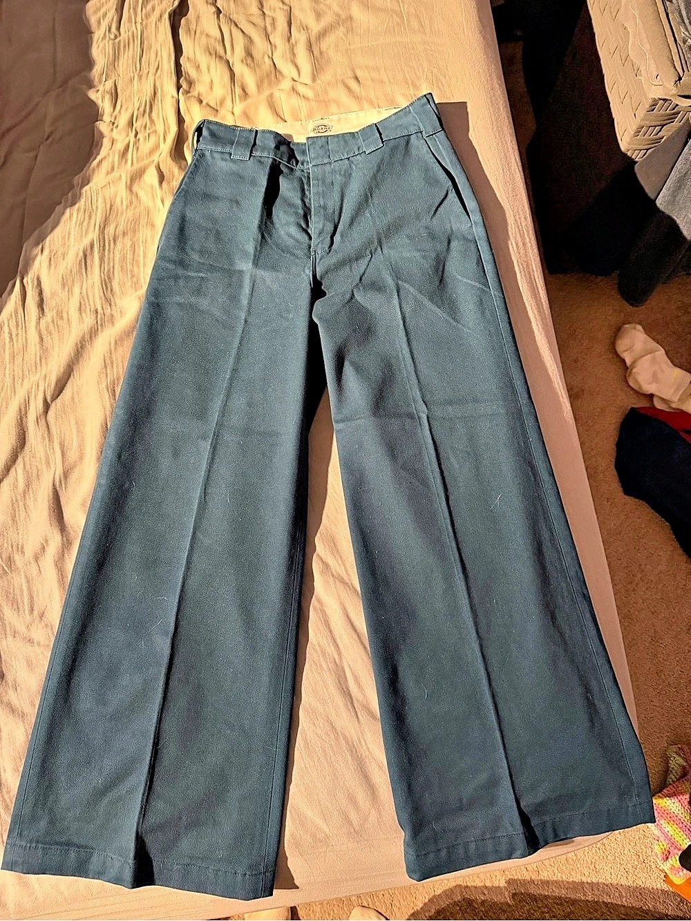 Dickies Wide Leg Pants in Blue sz. 6